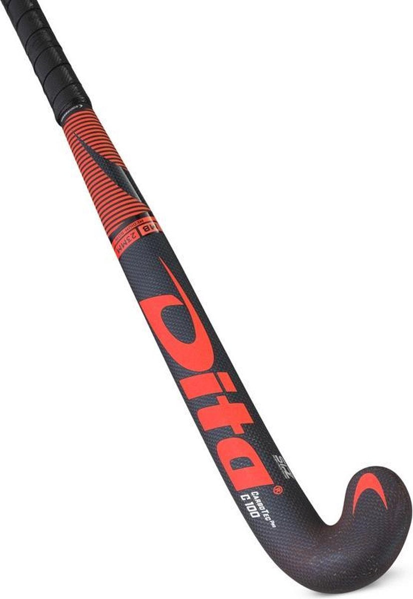 Dita CompoTec C55 S-Bow – Bordeaux Rood/Zwart – Senior Kunstgras Hockeystick